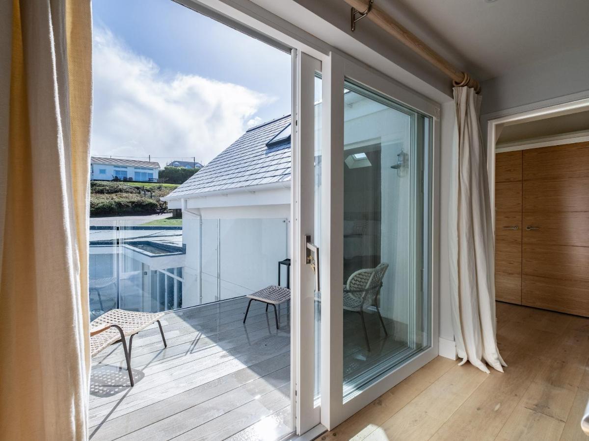 Seascape Villa Ползеат Екстериор снимка