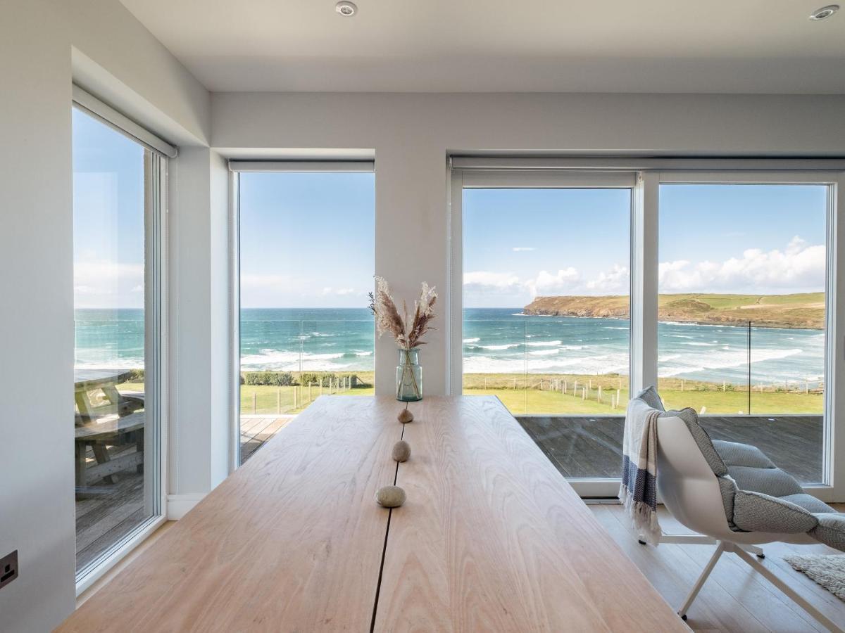 Seascape Villa Ползеат Екстериор снимка