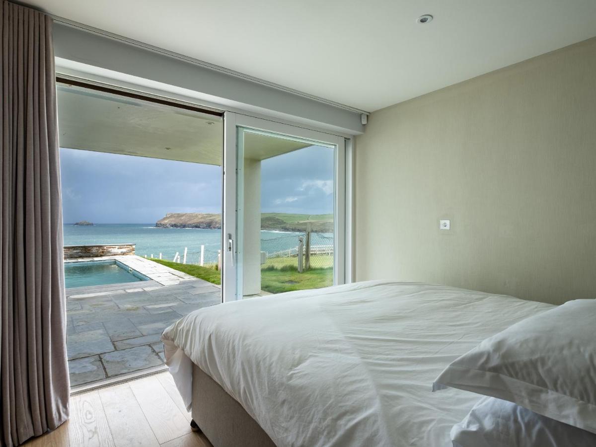 Seascape Villa Ползеат Екстериор снимка